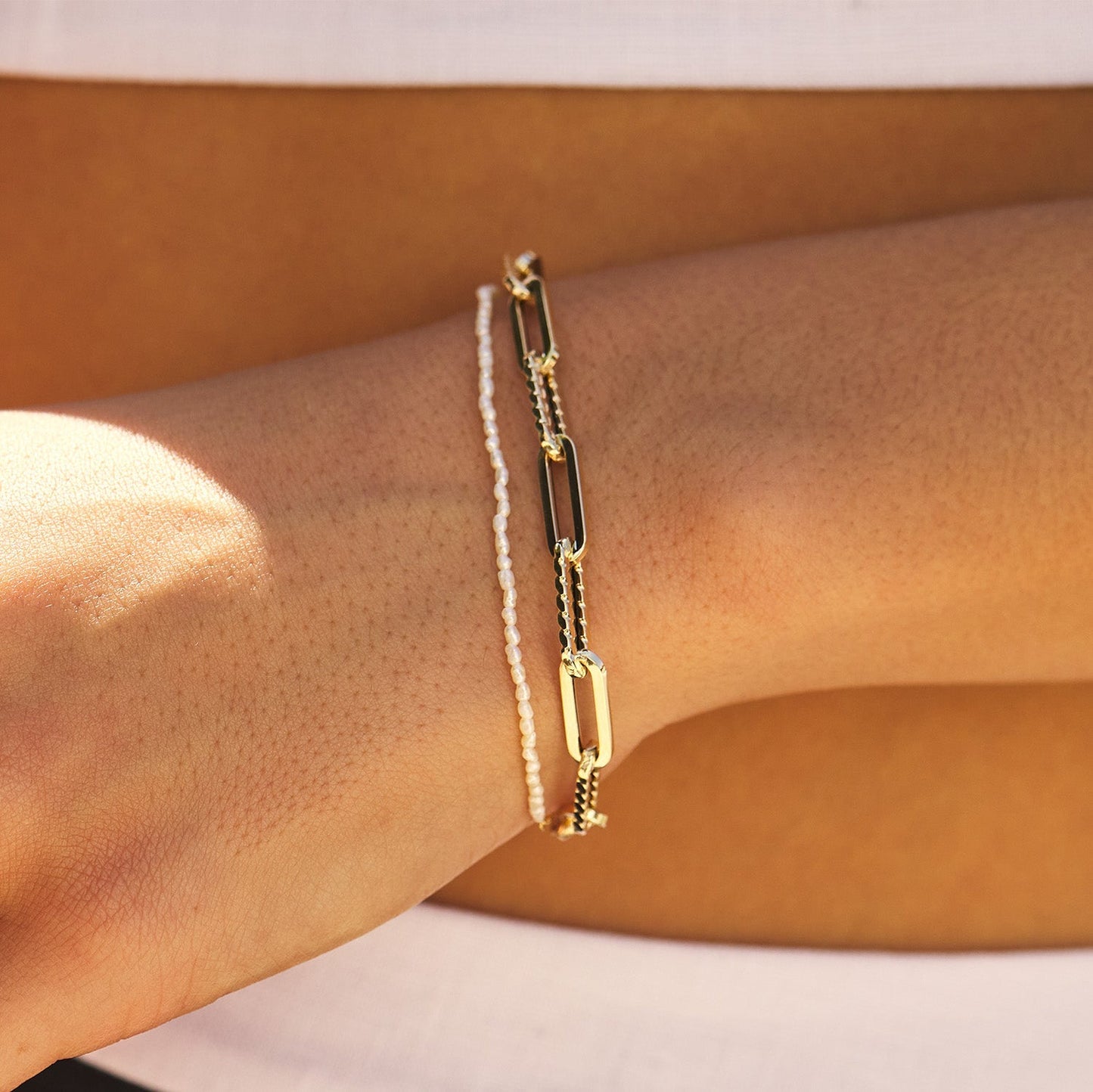 Dainty Pearl Bracelet - Lotus Diamond