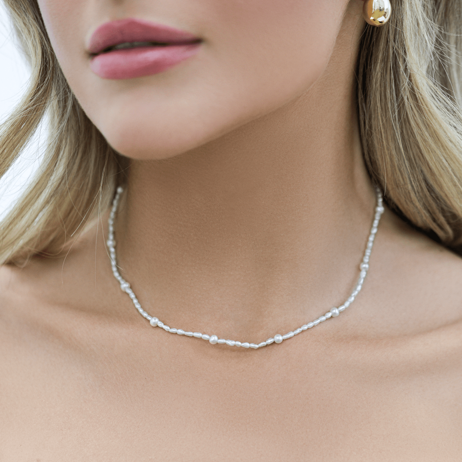 Dainty Pearl Station Necklace - Lotus Diamond