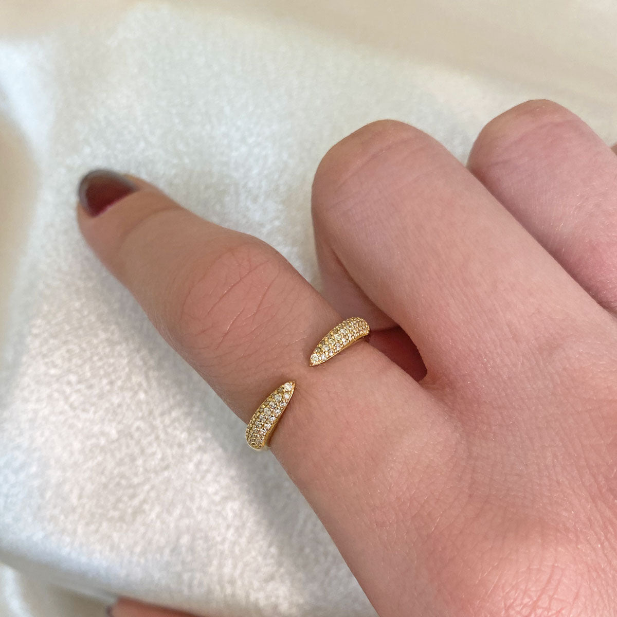 Diamond Claw Ring - Lotus Diamond