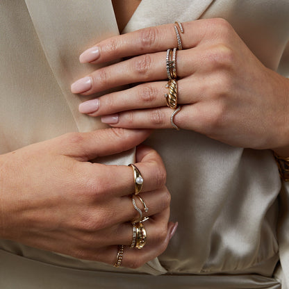 Diamond Wave Ring - Lotus Diamond