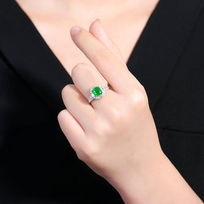 【GUILD Certified Wharton Green 】 Natural emerald ring - Lotus Diamond