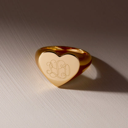 Isabel Heart Signet Ring - Lotus Diamond