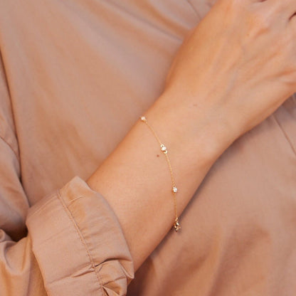 Juliet 14K Gold Station Diamond Bracelet - Lotus Diamond