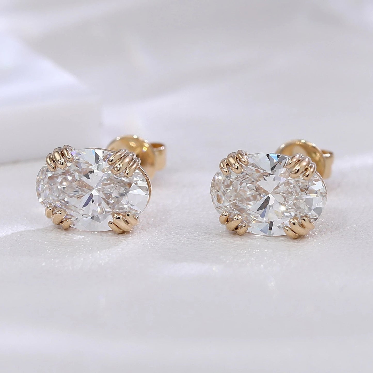 Luxury Oval cut Earring 10KGold 2ct IGI EF/VS Lab Diamonds Women's Wedding Stud Earring Everyday Fine jewelry Custom - Lotus Diamond