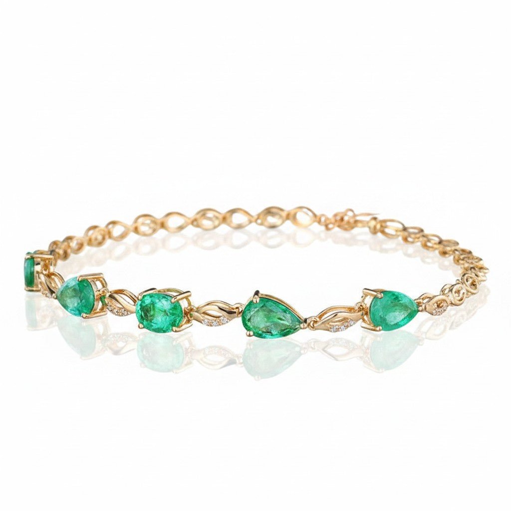 Natural Zambia Emerald Bracelet in 18K Gold with Diamond Accents (2.93ct) - Lotus Diamond