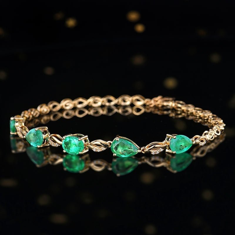 Natural Zambia Emerald Bracelet in 18K Gold with Diamond Accents (2.93ct) - Lotus Diamond