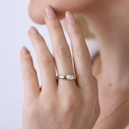 Pearl Dome Ring - Lotus Diamond