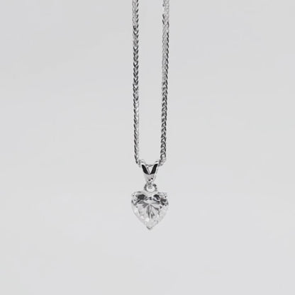 Heart-shaped diamond Pendant