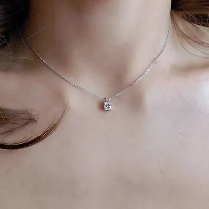 Simple princess square 18K diamond Pendant - Lotus Diamond