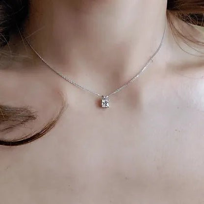 Simple princess square 18K diamond Pendant - Lotus Diamond