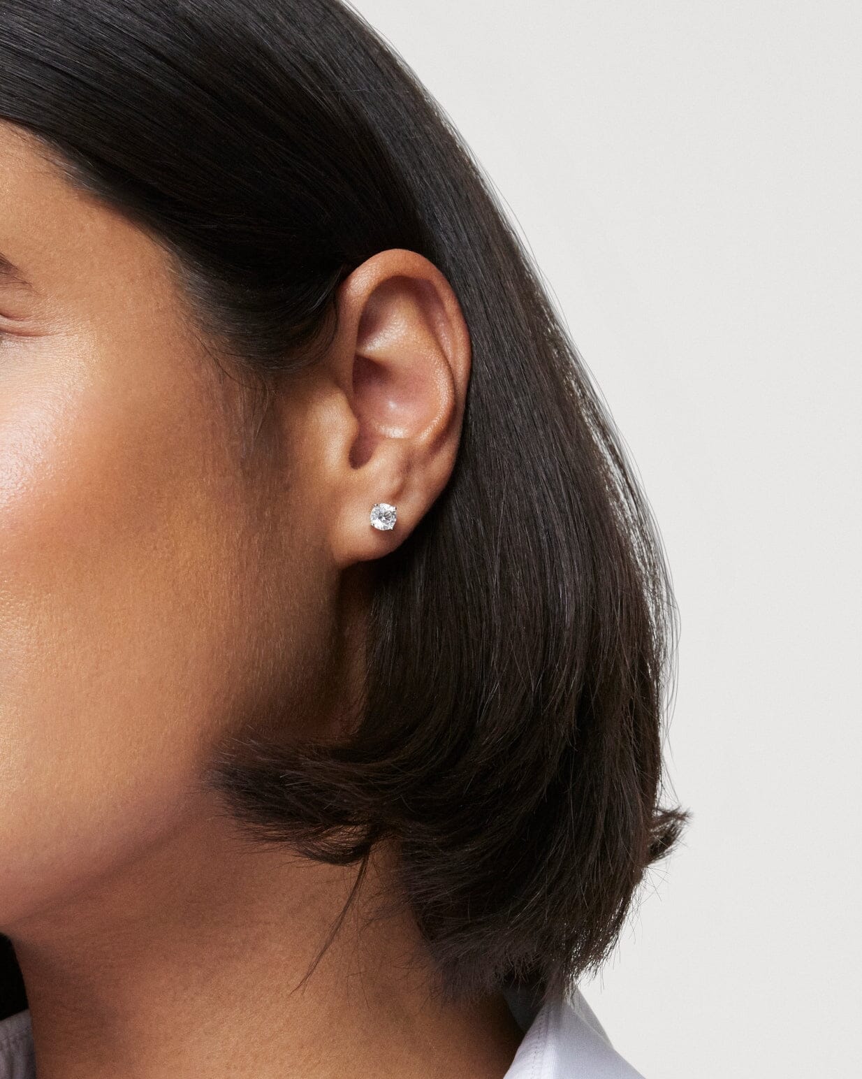 The Round Brilliant Solitaire Studs - Lotus Diamond