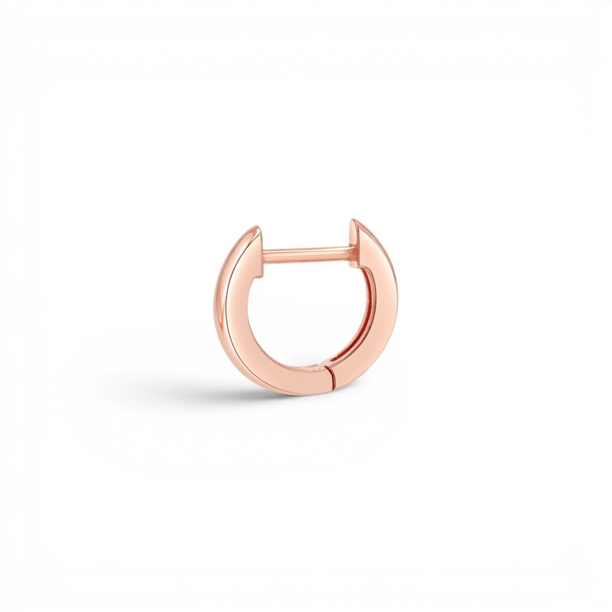 The Tiny Huggie - Lotus Diamond