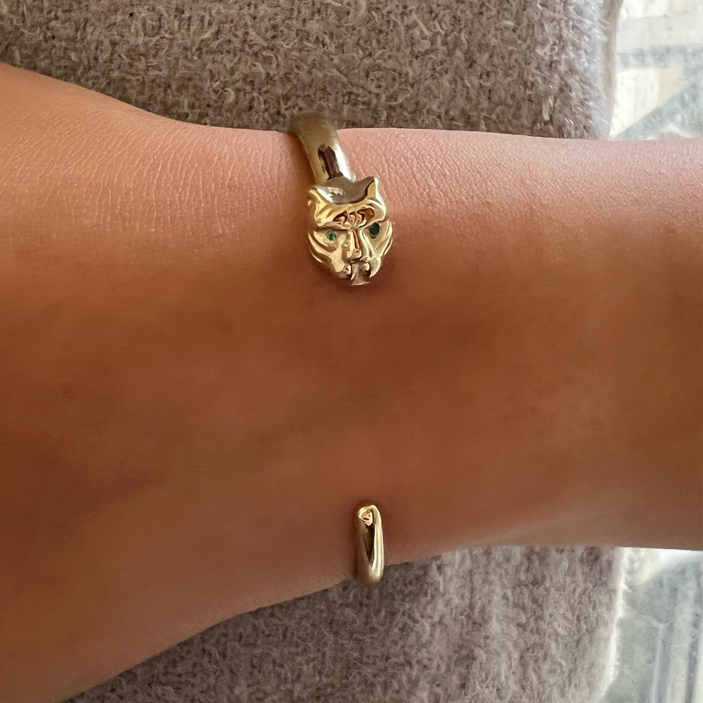 Tiger Cuff Bracelet - Lotus Diamond