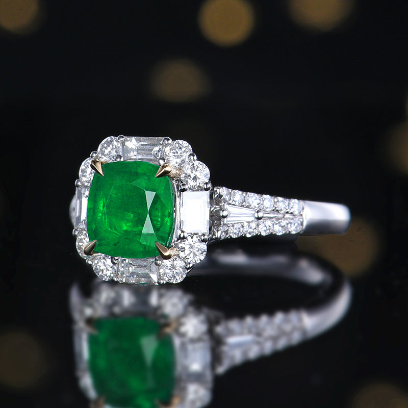 【GUILD Certified Wharton Green 】 Natural emerald ring