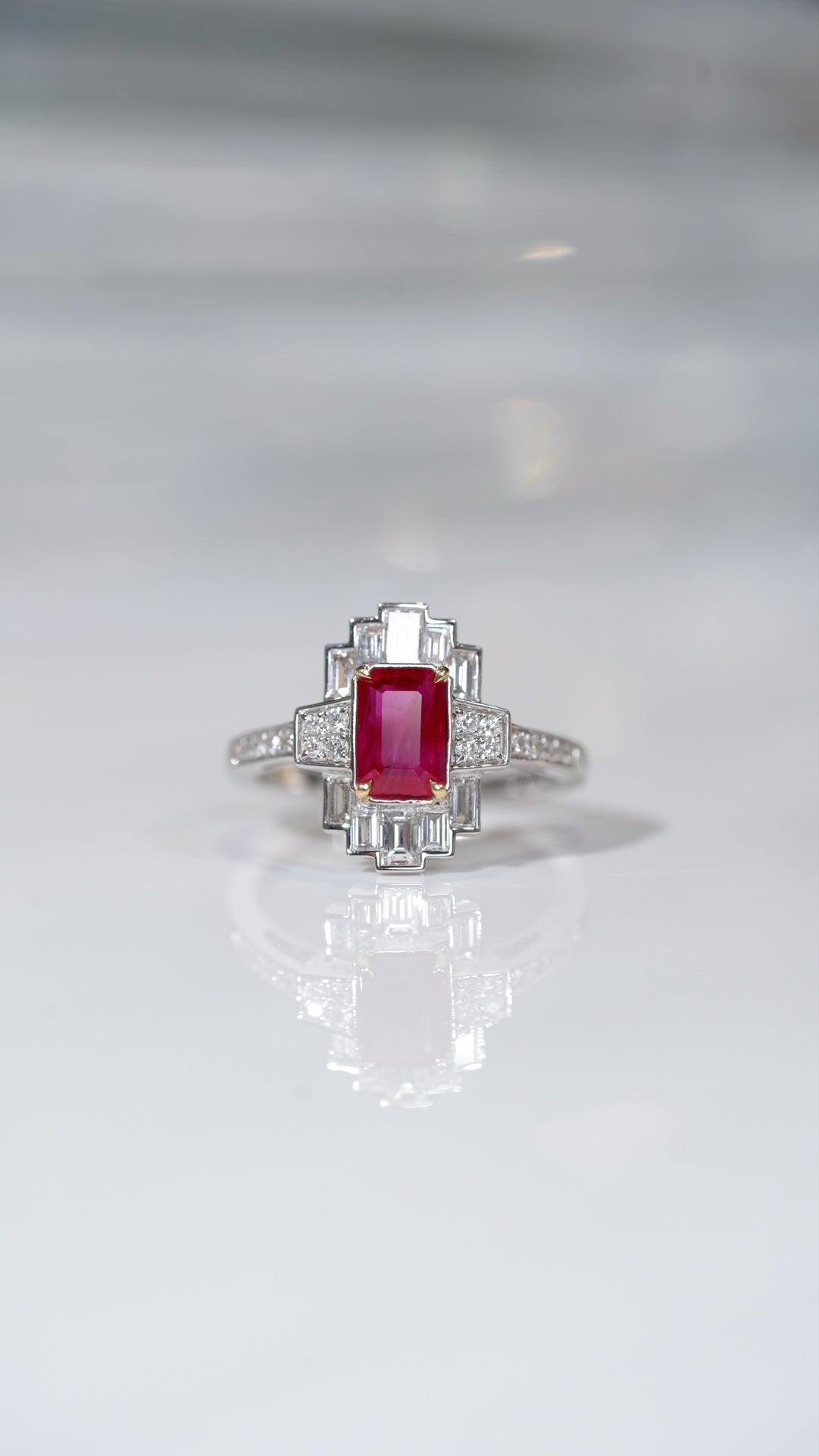 Ruby ring Light luxury B