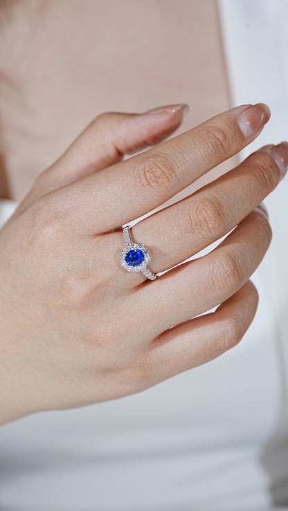 Sapphire Ring - Light Luxury style M