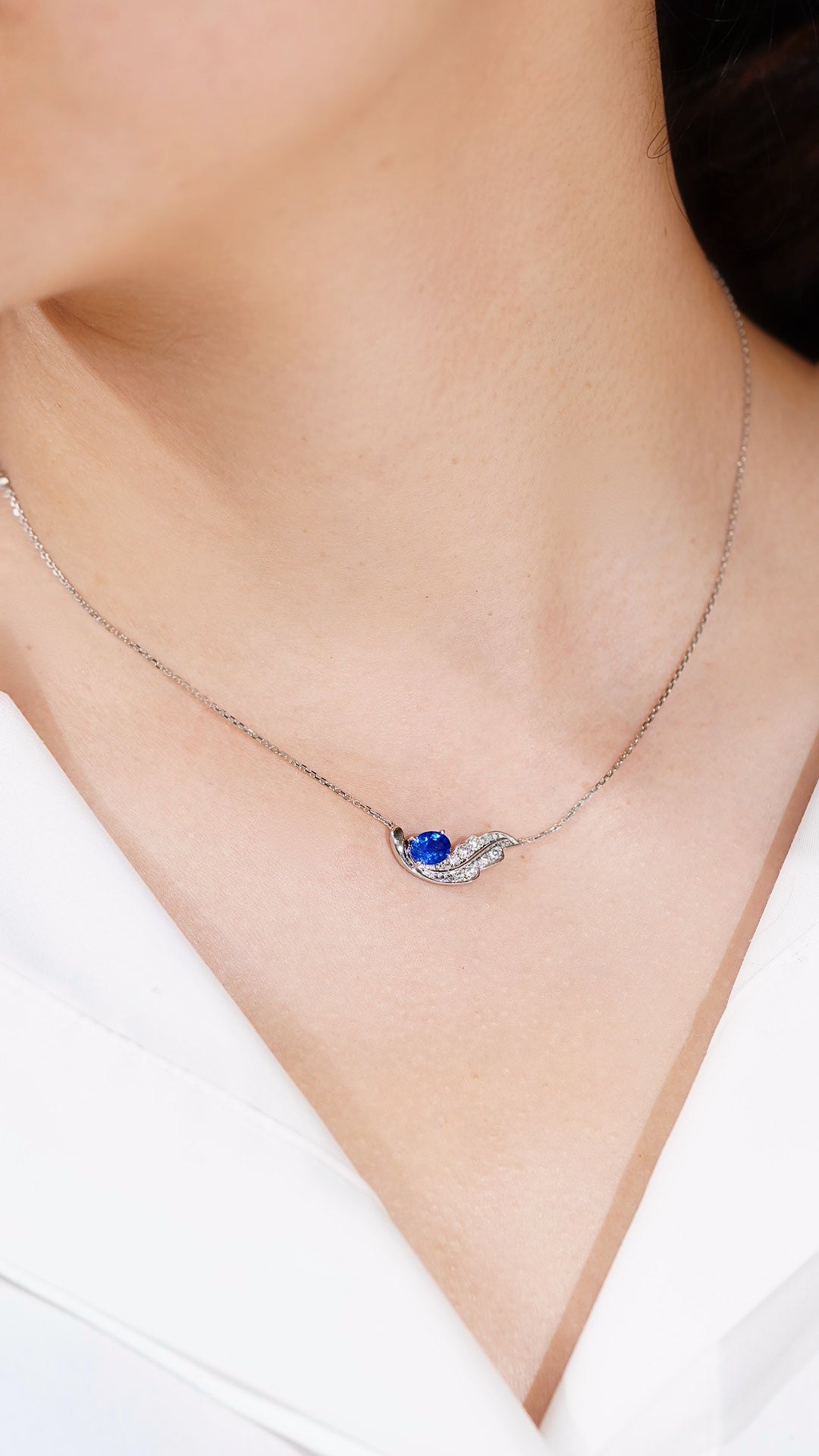 Sapphire clavicle Chain - Light luxury style D