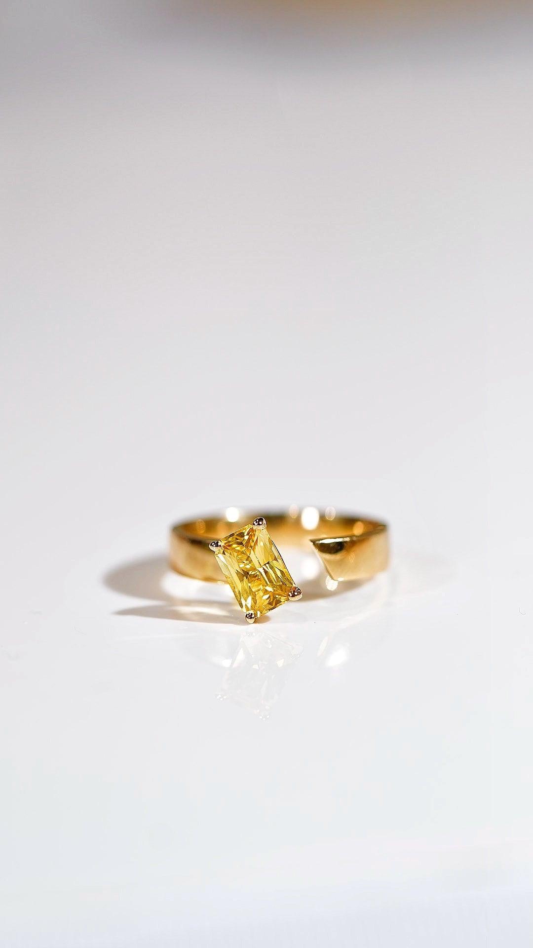 Yellow sapphire ring