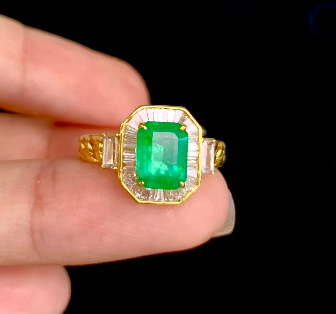 1.3 carat wood colored glass body emerald ring