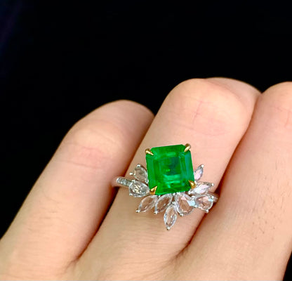 Muzo Emerald ring