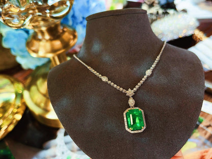 Emerald chain set - Style A