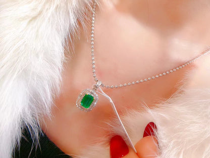 Full diamond high quality emerald pendant