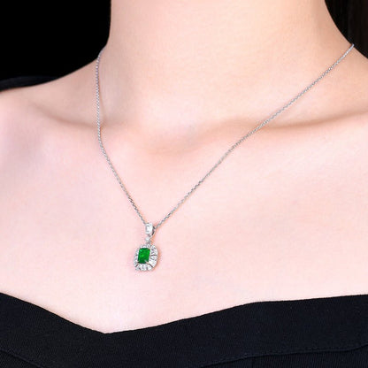 Zambia natural emerald pendant - Lotus Diamond